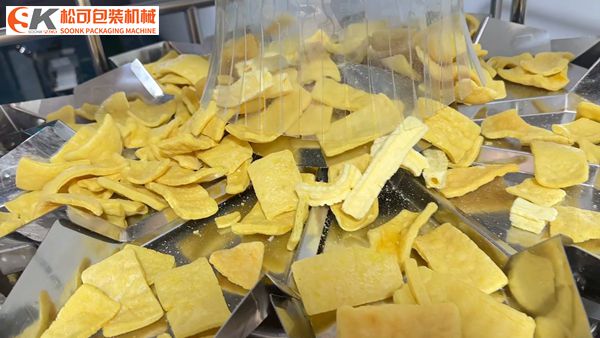 全自動(dòng)蝦片包裝機(jī)組合稱(chēng)部分